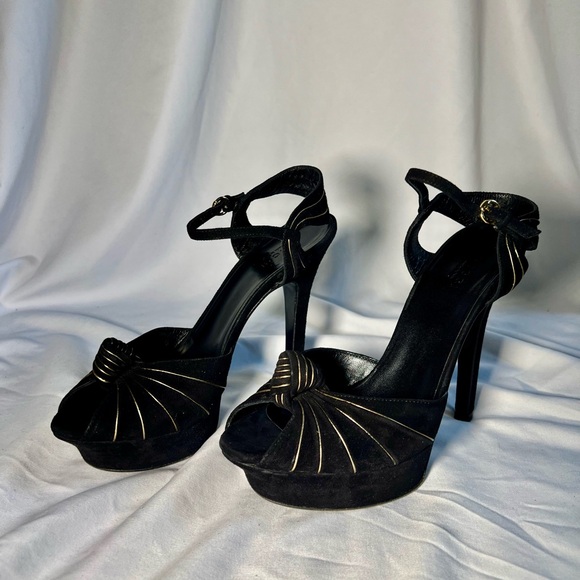GUCCI Suede Black and Gold Knot Platforms | 7.5 - Picture 10 of 16